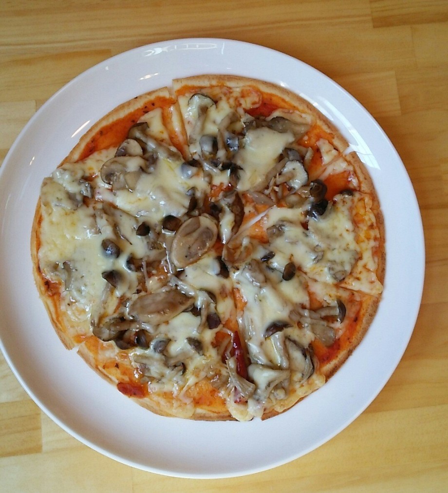 キノコのピザ
