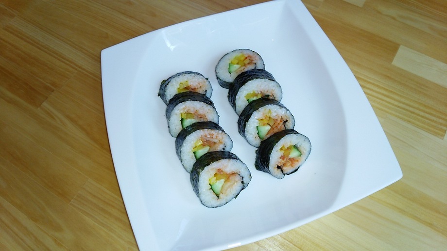 キンパ(韓国のり巻き) 梅キムチ(スープ付)