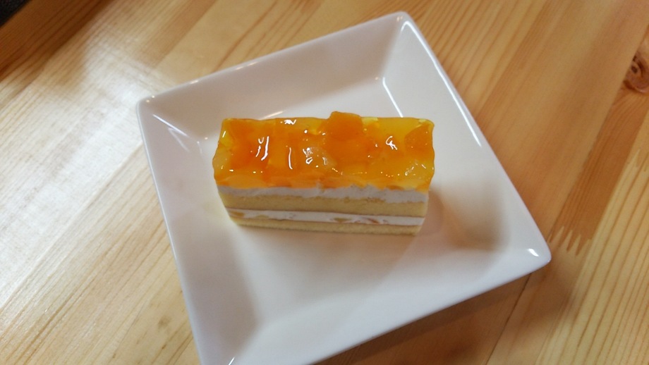 リンゴと桃のケーキ