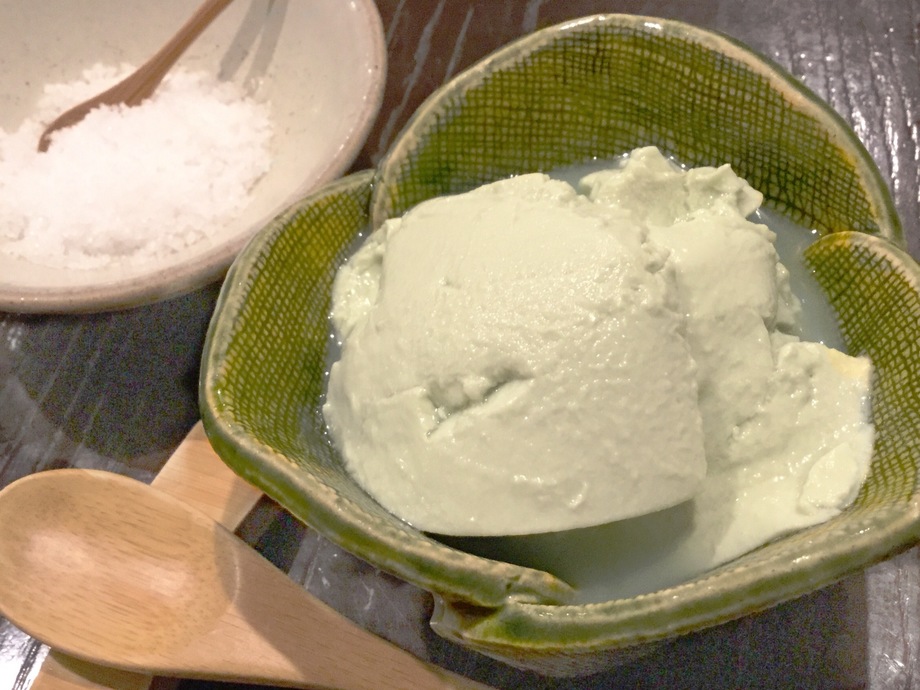 季節のおぼろ豆腐（380円）