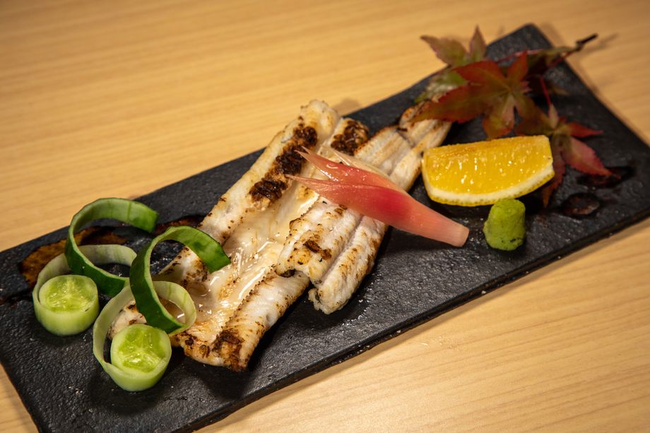 穴子白焼き（980円）