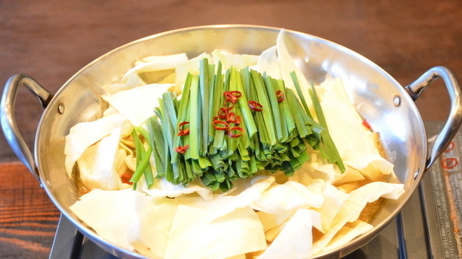 伝説もつ鍋　白（900円）
