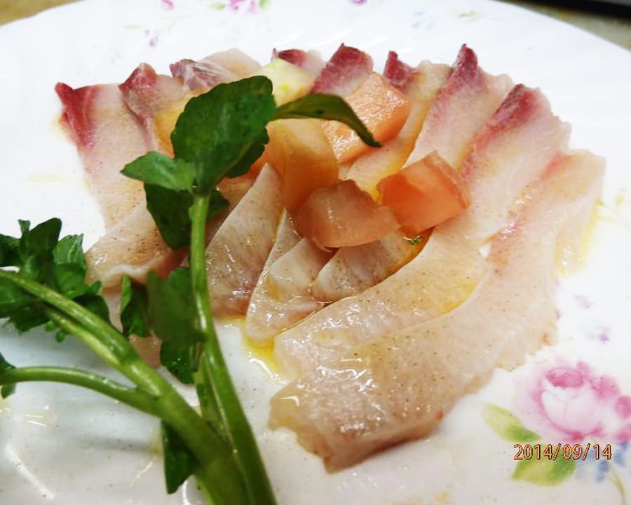 ハマチのカルパッチョ