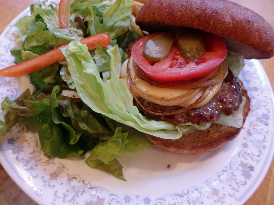 チーズハンバーガー