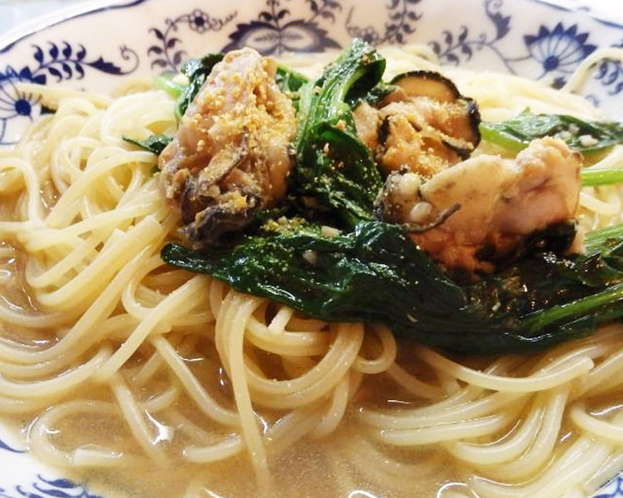 カキとほうれん草のスパゲティ