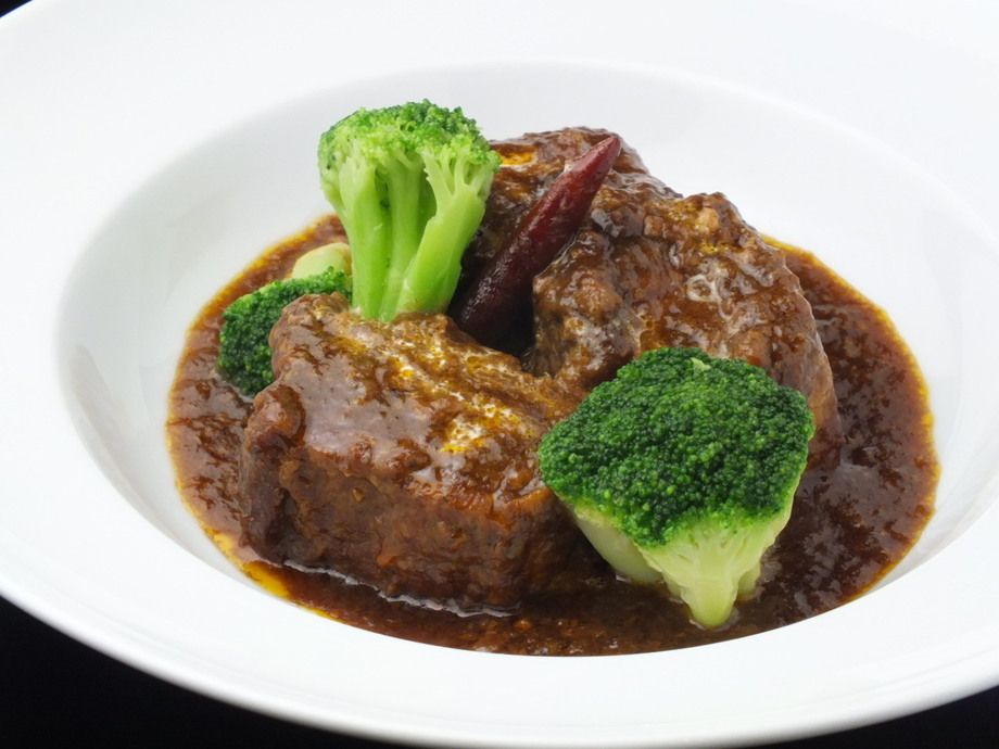 豚バラ肉の黒ビール煮