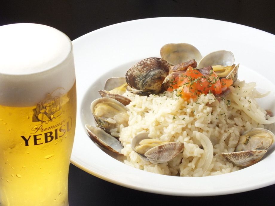 厚切りベーコンとオニオンのビールリゾット