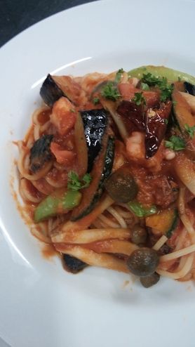 タコのちょっとピリ辛トマトパスタ