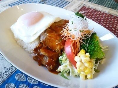 タータン風ロコモコ丼