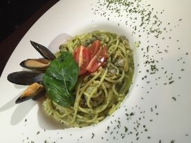 ムール貝とバジルのパスタ