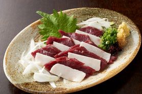 逸品『馬刺し(たてがみ入り)』