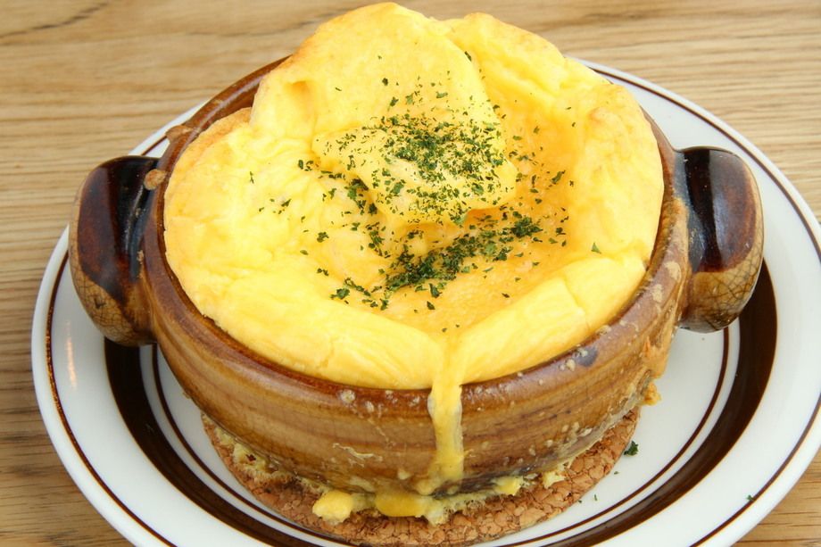 釜揚げシラスのオープンオムレツM（680円）