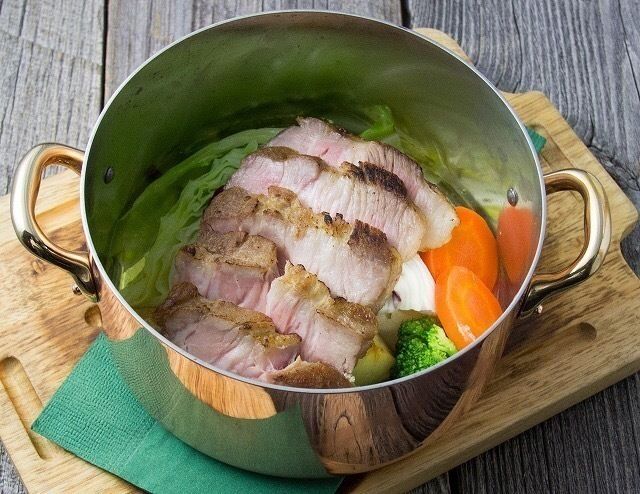 国産豚肩ロースの塊　銅鍋ブレゼ（1990）