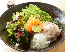 水菜と三河もち豚しゃぶしゃぶのハリハリサラダ すだちポン酢ドレッシングで