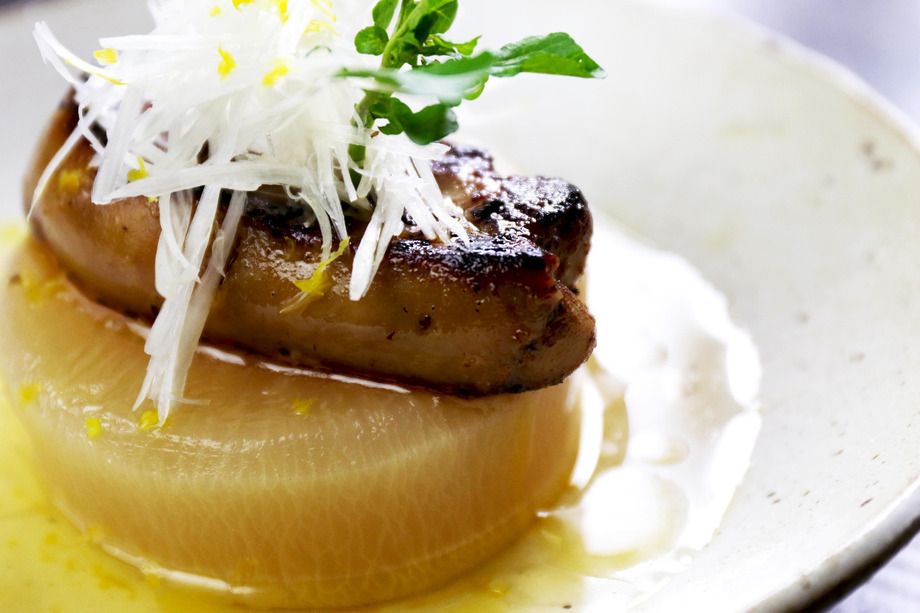 おでん　フォアグラ大根（999円）