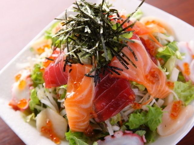 海ZENサラダ（819円）