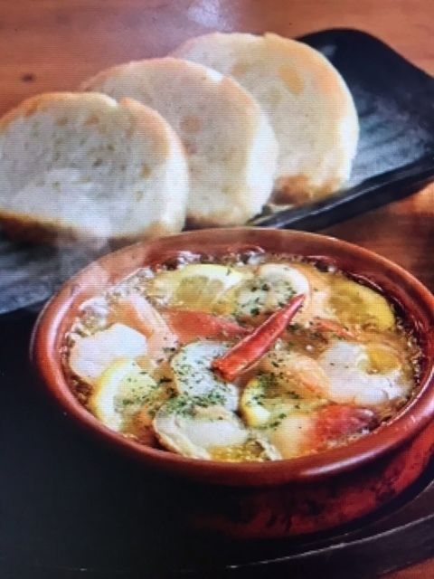 海鮮アヒージョ～バゲット付き～（680円）