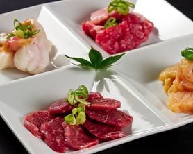 ◎ホルモン　　　　　　　特上ミノ　　　　　　　　マルチョウ　　　　　　　サンドミノ　　　　　　　テッチャン　　　　　　　アカセン　　　　　　　　小腸　　　　　　　　　　センマイ　　　　　　　　ツラミ　　　　　　　　　　ハツ　　　　　　　　　　タン先　　　　　　　　カッパ　　　　　　　　日替りホルモン4種盛り