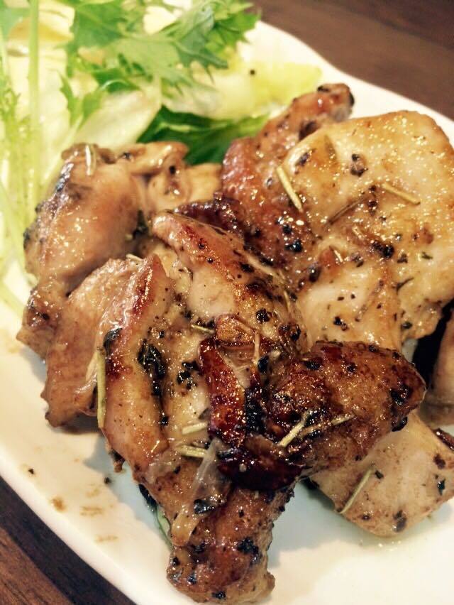 鶏もも肉の香草焼き（580）