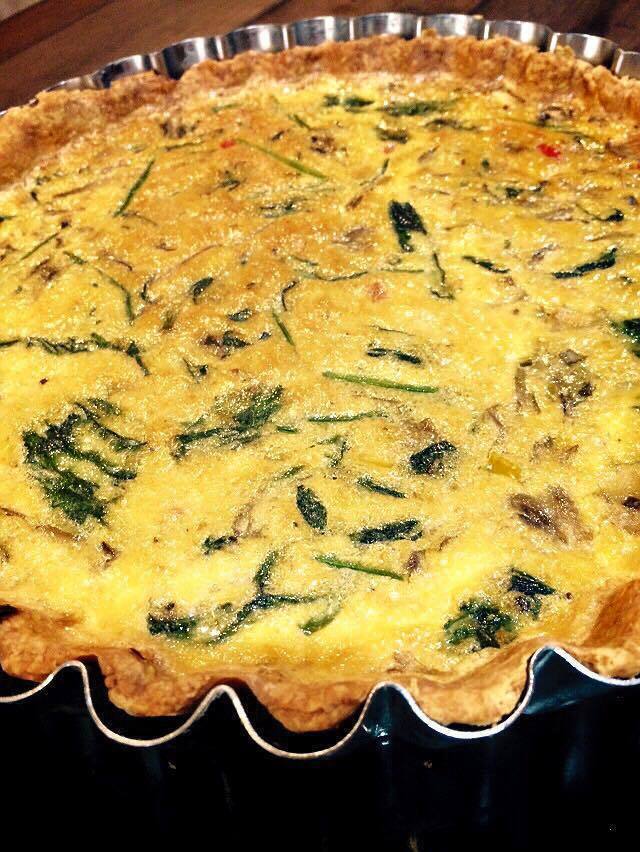 舞茸とホウレンソウのキッシュ（480）