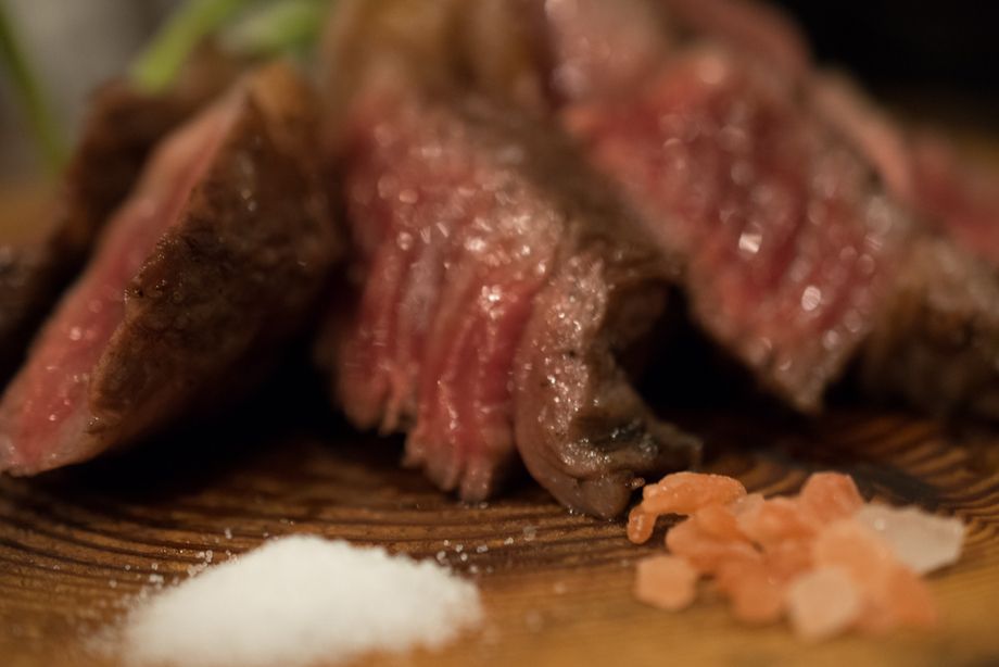 黒毛和牛ランプの炭火焼