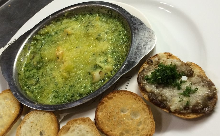 白ツブ貝のエスカルゴバター焼き