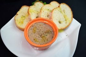 白レバーとイチジクのパテ