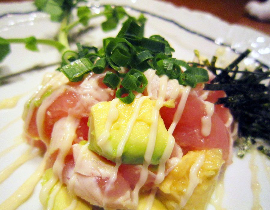マグロとアボカドのタルタル