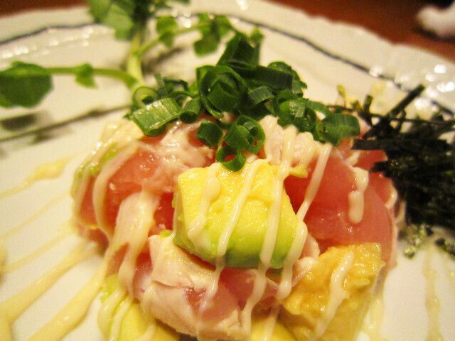 マグロとアボカドのタルタル