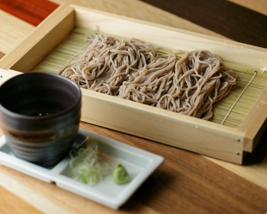 自家製　手打ち生そば（500円）