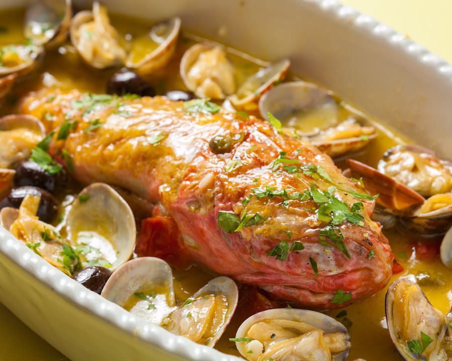 本日の鮮魚アクアパッツァ