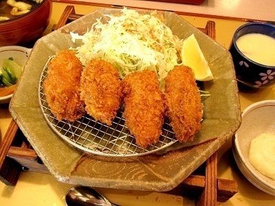 広島直送の牡蠣フライ（3個）（880円）