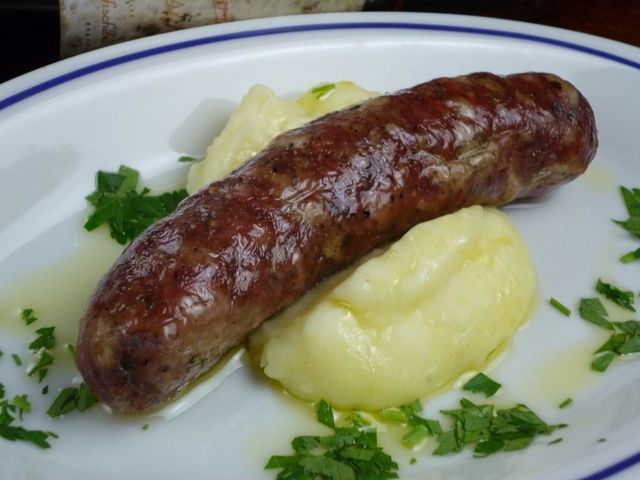 自家製ソーセージのソテー