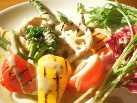 女性に大人気♪野菜のオーブン焼き～ピエモンテ風バーニャカウダソース～