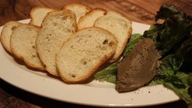 鶏白レバーのなめらかパテ