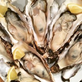 昆布森 生牡蠣    生、焼、蒸