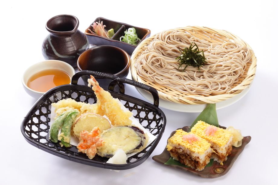 天ざるそば寿司セット いなり又は大村寿司付き