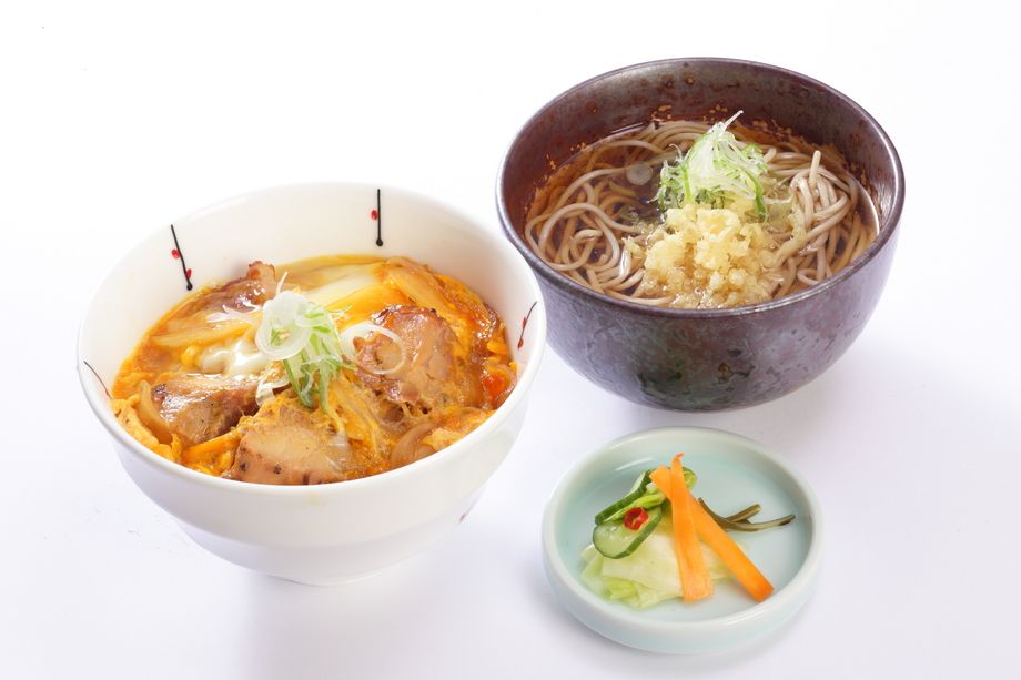 選べるミニ丼ミニそばセット