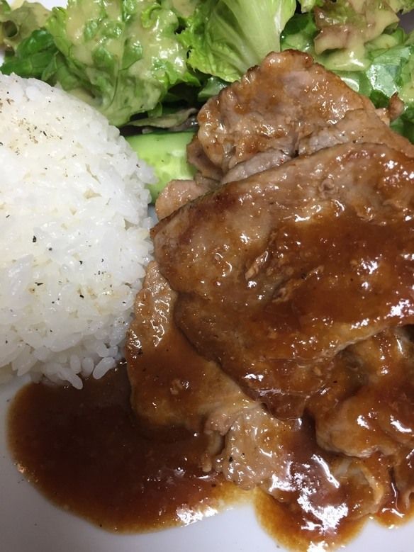 認定山形豚の特製ジンジャーソース（食べ放題サラダビュッフェ付き）