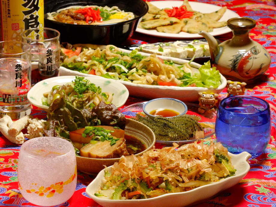 ３６種２時間飲み放題付き沖縄料理８品ご宴会コース（4４00円(税込)）