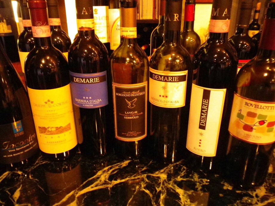 グラスワインの約６０種類以上