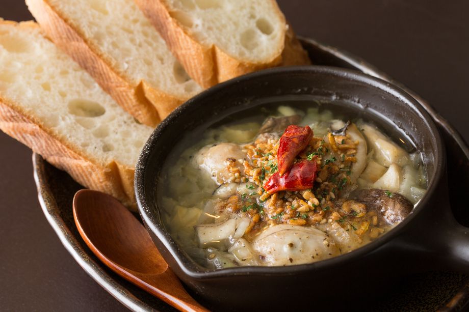 アヒージョ 牡蠣or海老or帆立  バケット付き