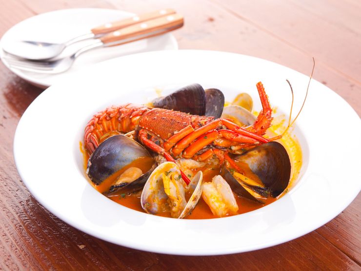 伊勢エビ入り　ブイヤベース