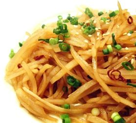 細切りジャガイモのサンラー炒め