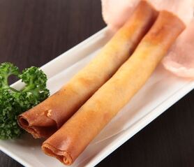 フカヒレ入り海鮮棒春巻き【２本】