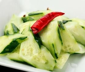 キュウリのニンニクソース和え