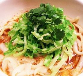 本場の味 刀削拌麺（とうしょうばんめん）