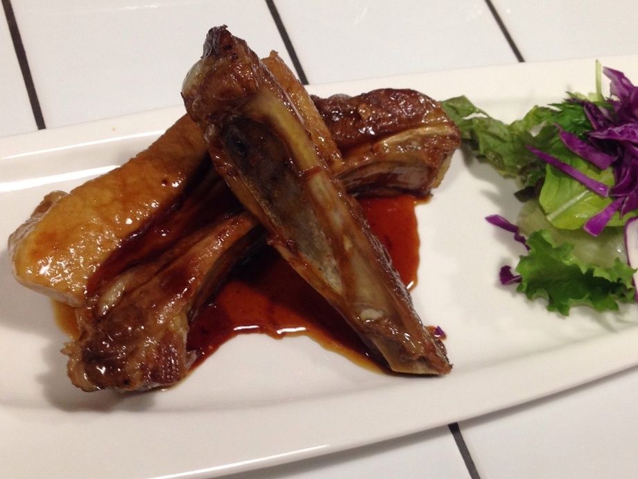 やみつきスペアリブ