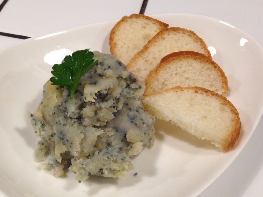 カペリンキャビアのポテトサラダ