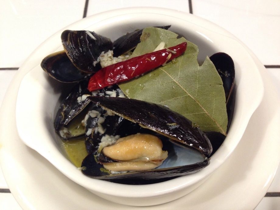 ムール貝の白ワイン蒸し（5ヶ）